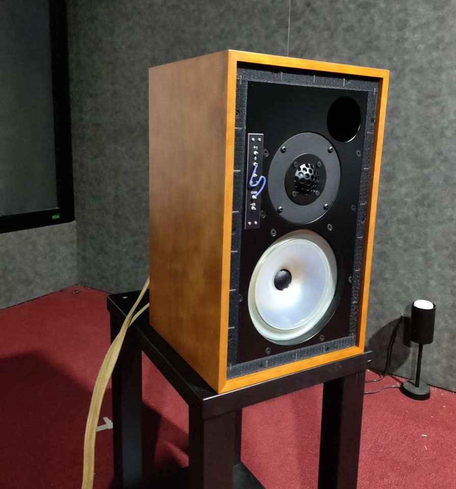 Bestvox LS5/9 BBC Licensed Monitor - Image 2