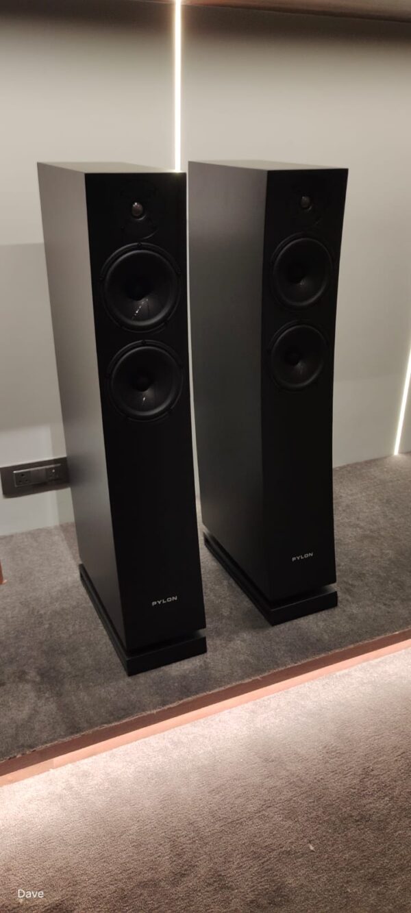 Pylon Jasper 25 MK.II Tower Speakers