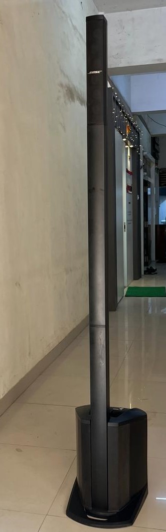 Bose L1 Compact Line Array System Speaker